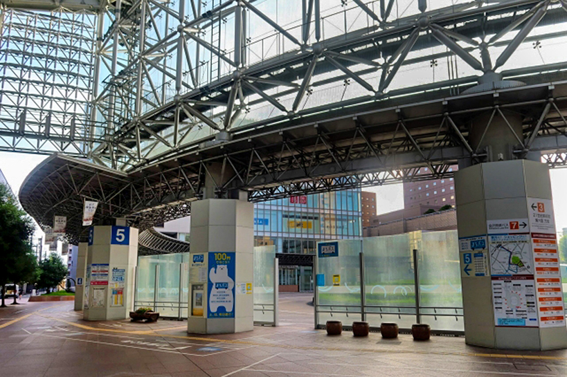 金沢駅バスターミナル